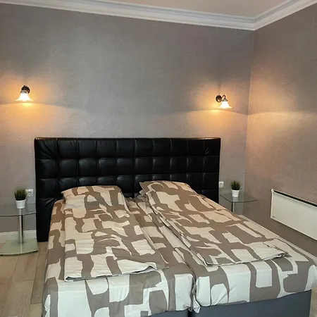 Apartment 2025 Avi Jacuzzi For A Family With Kids *